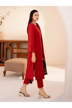 Pret 3Pc Embroidered Khaddar Suit