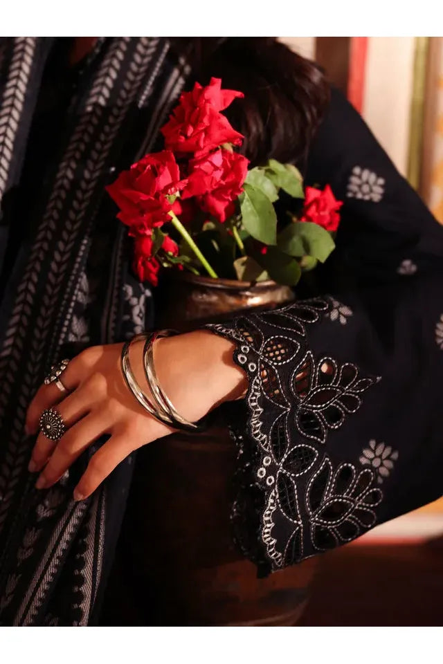 Pret 3Pc Embroidered Jacquard Suit