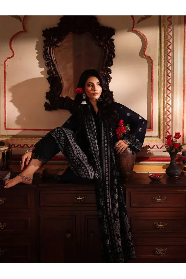 Pret 3Pc Embroidered Jacquard Suit