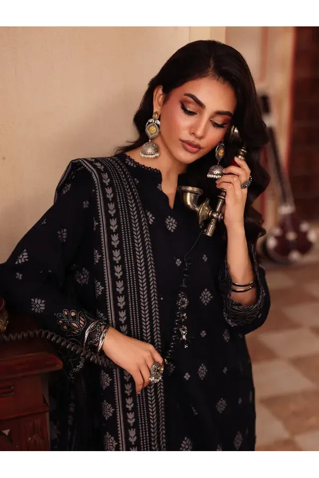 Pret 3Pc Embroidered Jacquard Suit